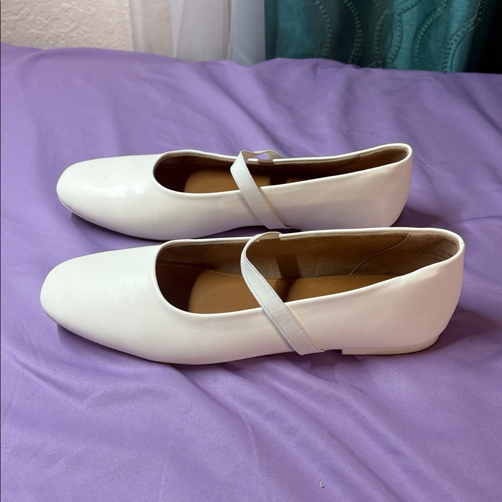Cushionaire White Mary Jane Flats - Picture 4 of 6